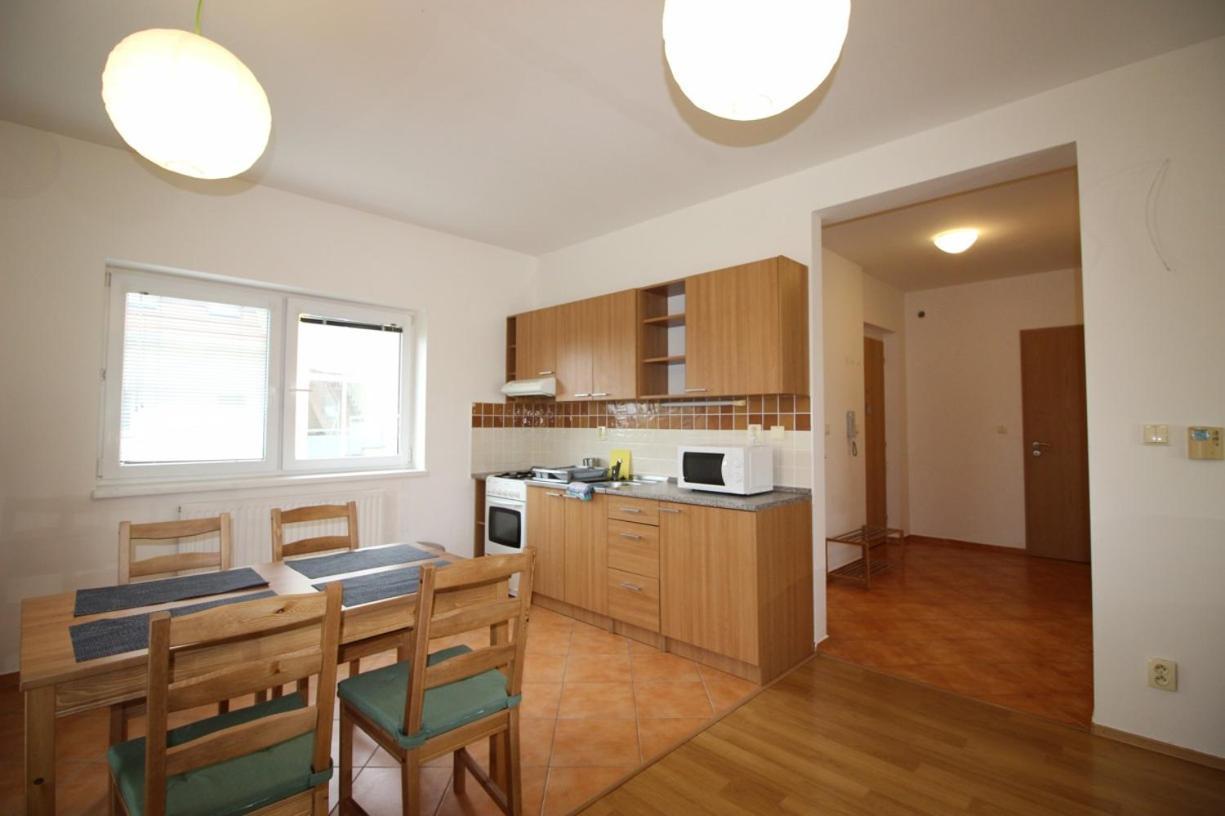 Apartman 502 Ruzindol Экстерьер фото